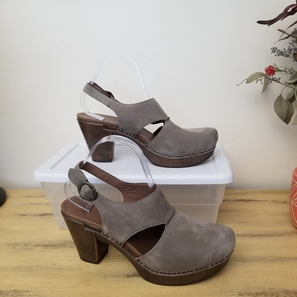 Dansko Riley Slingback Heel Clogs - Picture 1 of 10